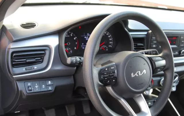 KIA Rio 1.2 M