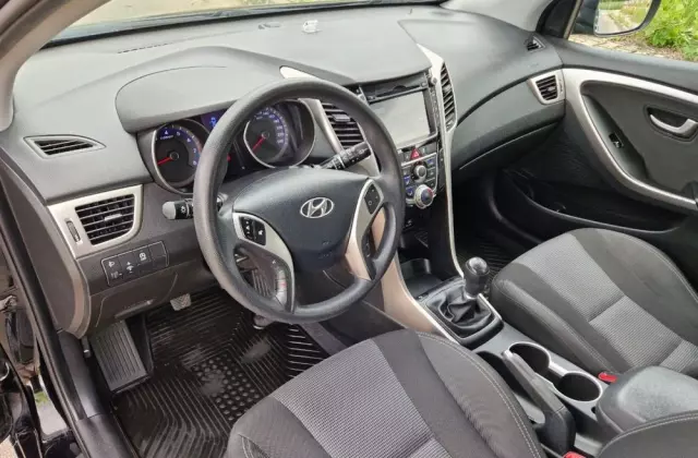 HYUNDAI I30 