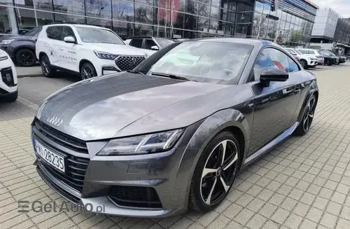 AUDI TT 