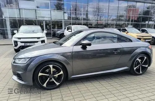 AUDI TT 