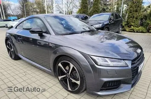 AUDI TT 