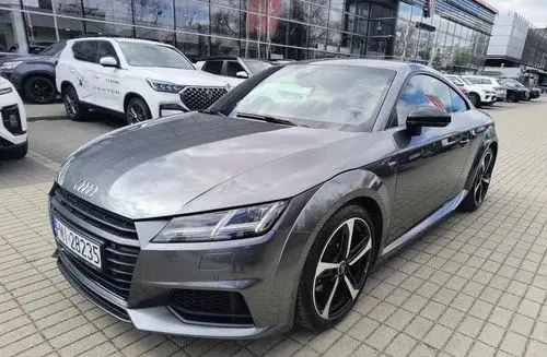 AUDI TT 