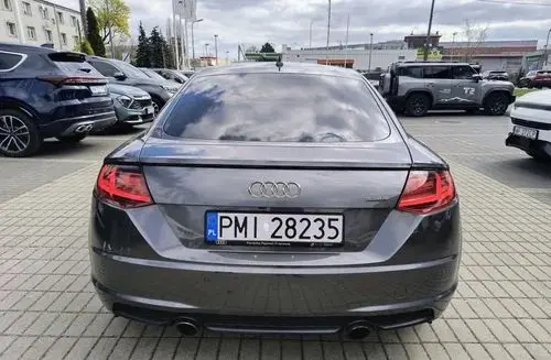 AUDI TT 