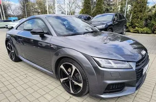 AUDI TT 