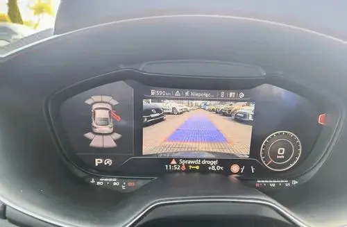 AUDI TT 
