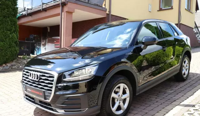 AUDI Q2 