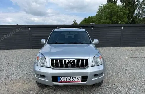 TOYOTA Land Cruiser 
