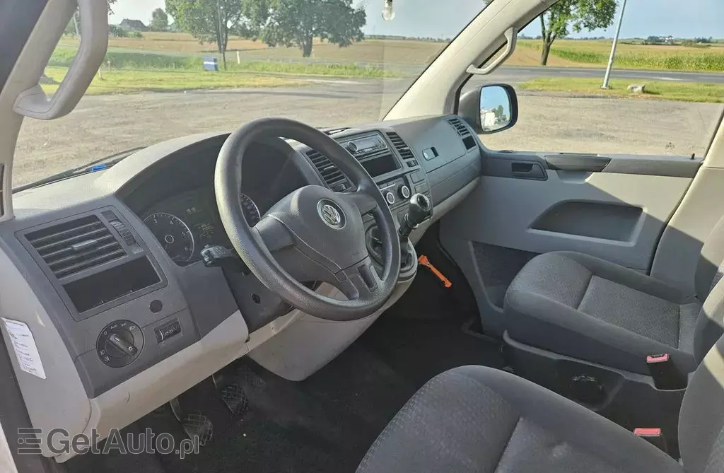 VOLKSWAGEN TRANSPORTER 