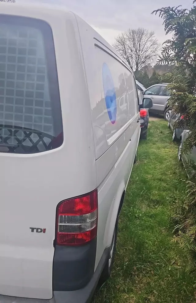 VOLKSWAGEN TRANSPORTER 