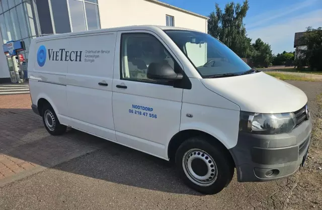 VOLKSWAGEN TRANSPORTER 