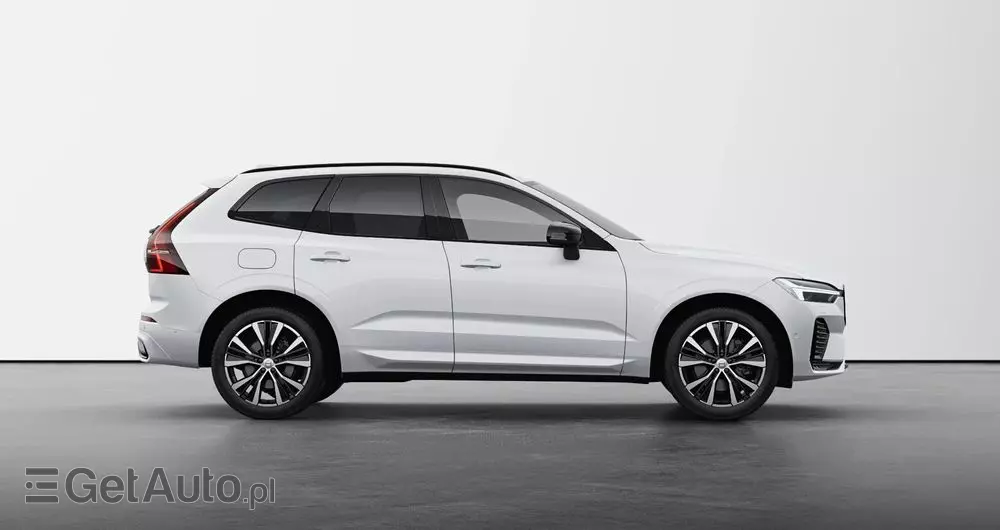 VOLVO XC 60 B5 B AWD Ultra Dark