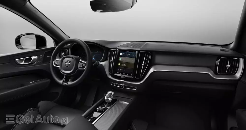 VOLVO XC 60 B5 B AWD Ultra Dark