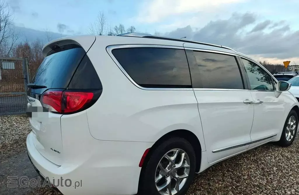 CHRYSLER Pacifica 