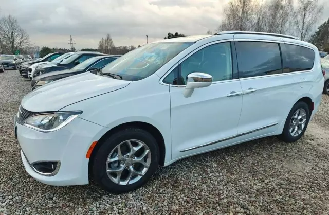 CHRYSLER Pacifica 