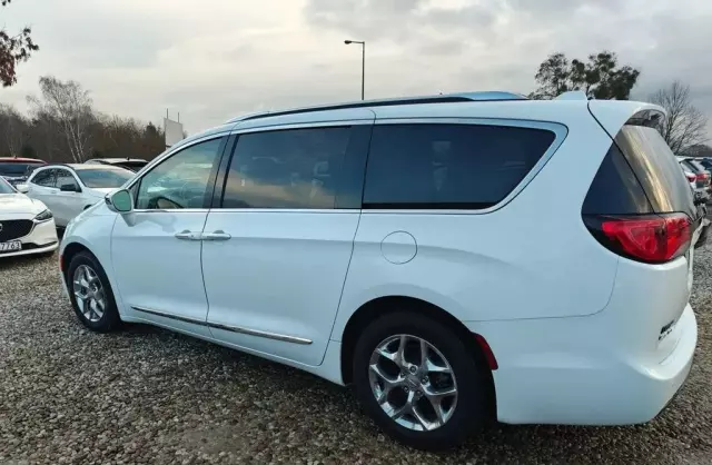 CHRYSLER Pacifica 