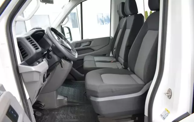 VOLKSWAGEN CRAFTER II 35 DOKA 