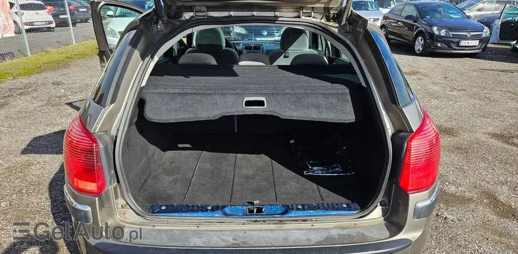 PEUGEOT 407 