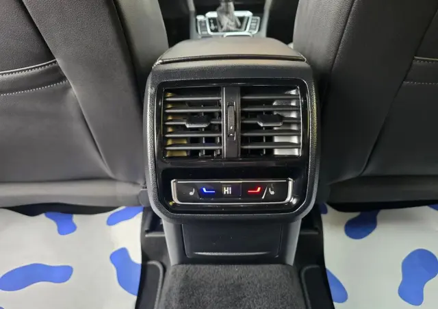 VOLKSWAGEN Arteon 2.0 TDI SCR 4Motion DSG R-Line