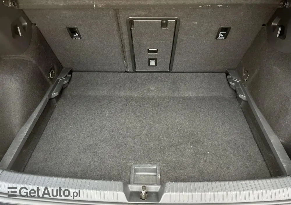 VOLKSWAGEN Golf VIII 1.5 TSI EVO Life