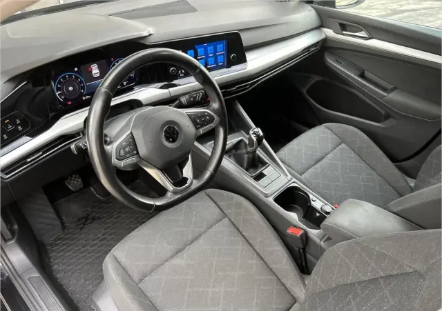 VOLKSWAGEN Golf VIII 1.5 TSI EVO Life