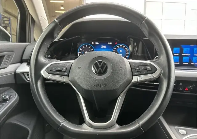 VOLKSWAGEN Golf VIII 1.5 TSI EVO Life