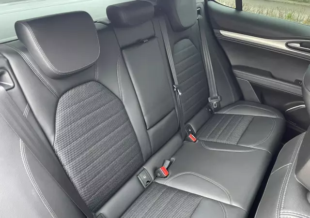 ALFA ROMEO Stelvio 2.0 Turbo Sprint Q4