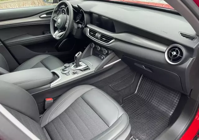 ALFA ROMEO Stelvio 2.0 Turbo Sprint Q4