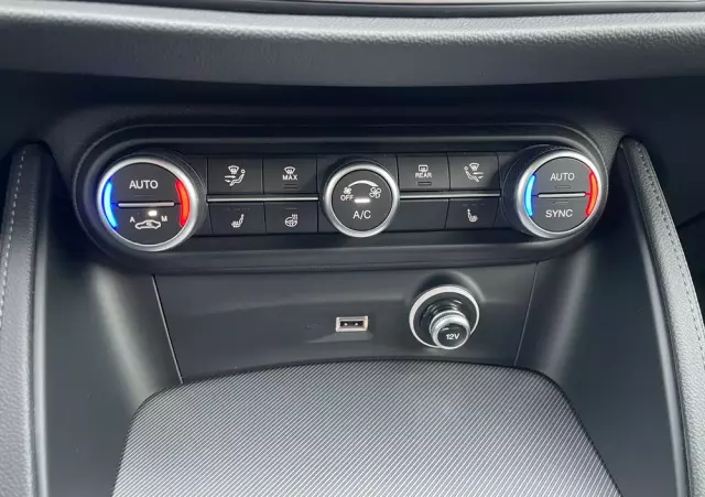 ALFA ROMEO Stelvio 2.0 Turbo Sprint Q4