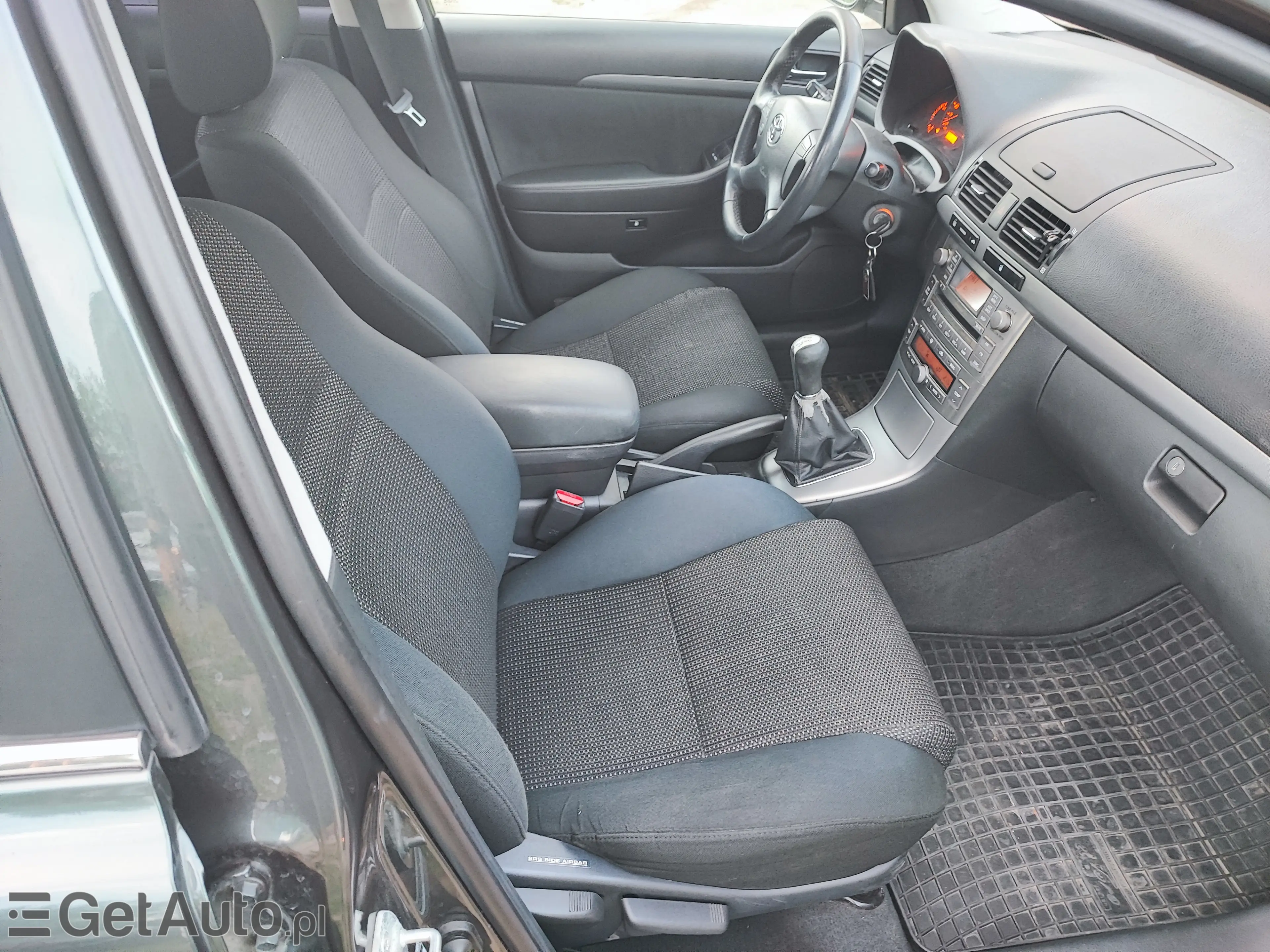 TOYOTA Avensis 
