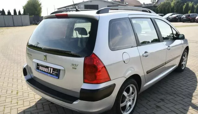 PEUGEOT 307 