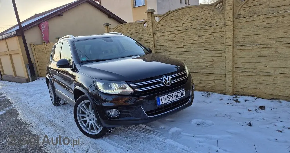 VOLKSWAGEN Tiguan 