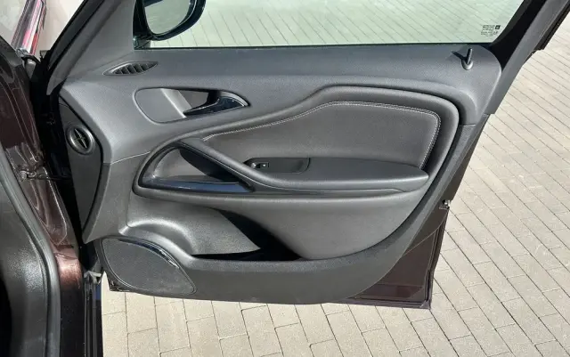 OPEL Zafira Tourer 1.4 Turbo Edition