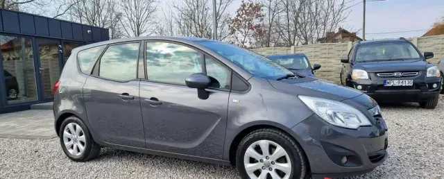 OPEL Meriva 
