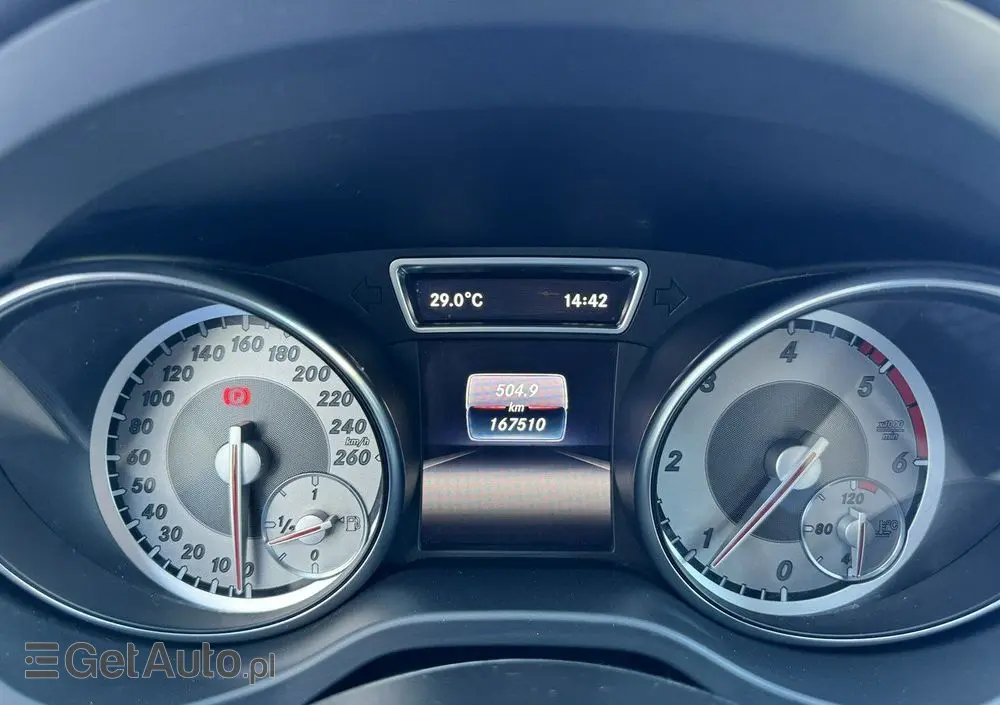 MERCEDES-BENZ GLA 180 (CDI) d