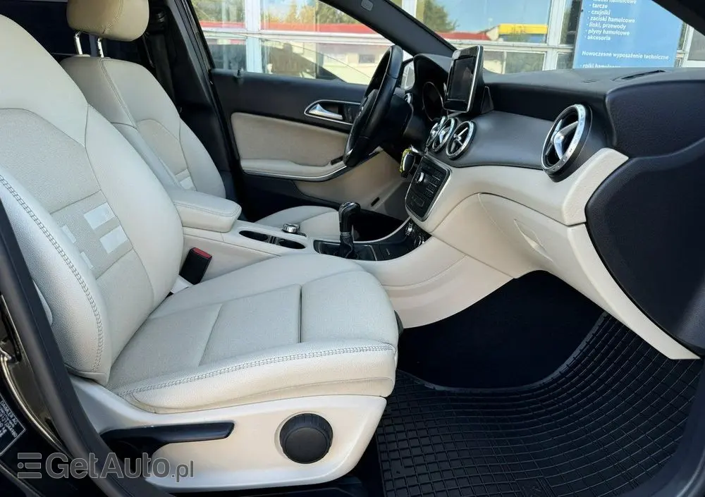 MERCEDES-BENZ GLA 180 (CDI) d