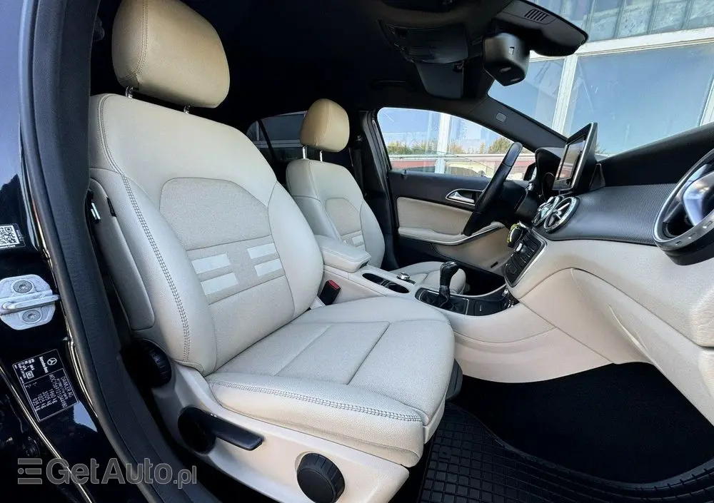 MERCEDES-BENZ GLA 180 (CDI) d