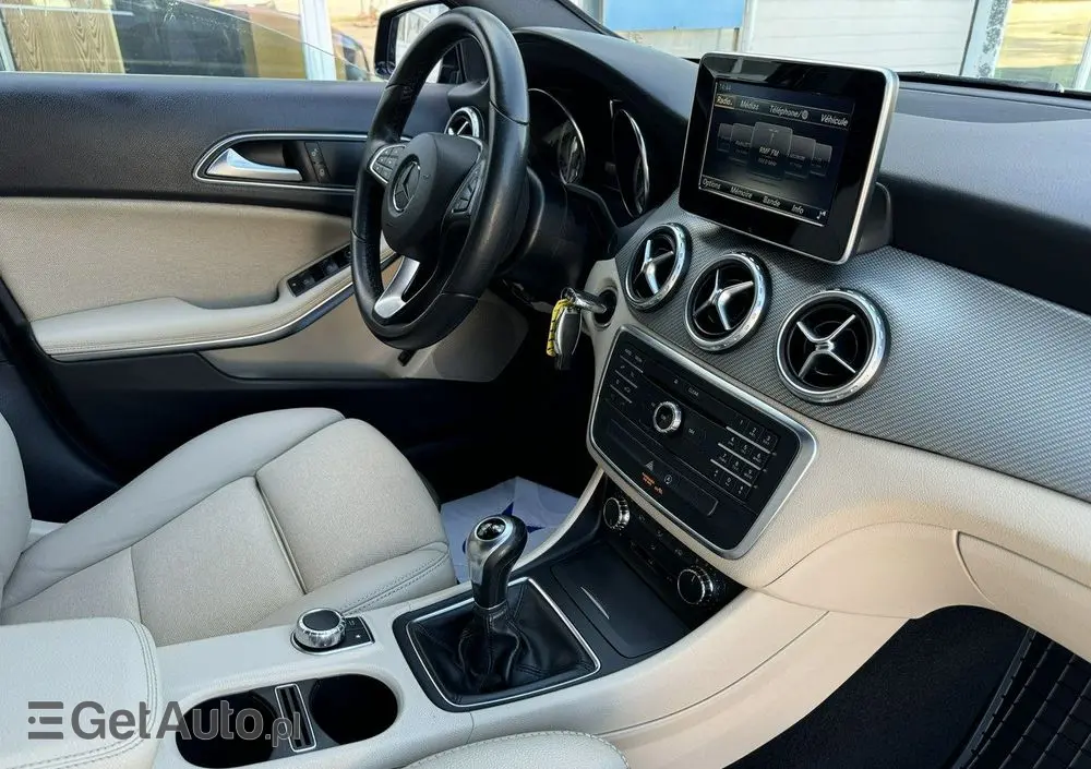 MERCEDES-BENZ GLA 180 (CDI) d