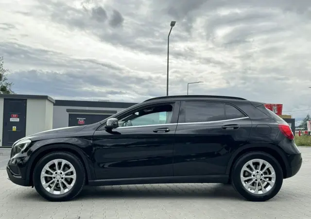 MERCEDES-BENZ GLA 180 (CDI) d