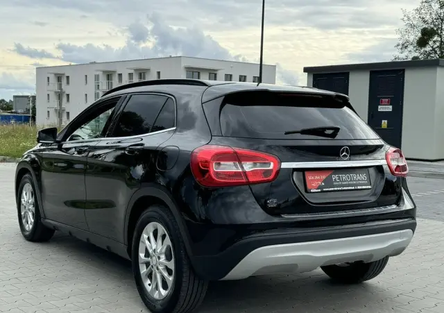 MERCEDES-BENZ GLA 180 (CDI) d