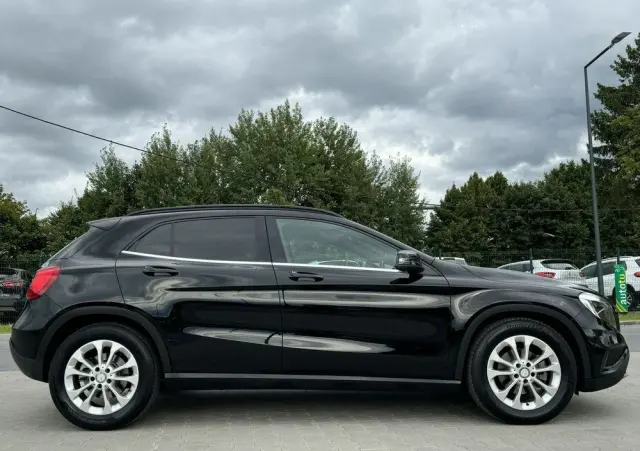 MERCEDES-BENZ GLA 180 (CDI) d