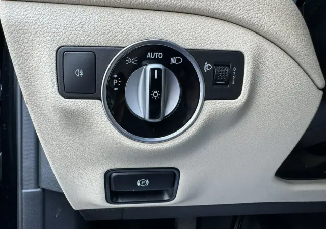 MERCEDES-BENZ GLA 180 (CDI) d