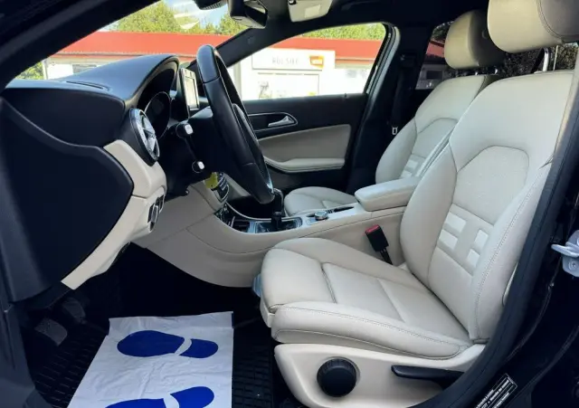 MERCEDES-BENZ GLA 180 (CDI) d