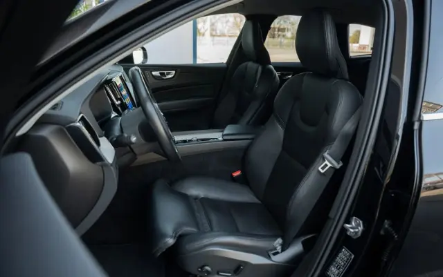 VOLVO XC 60 B4 D Geartronic Inscription