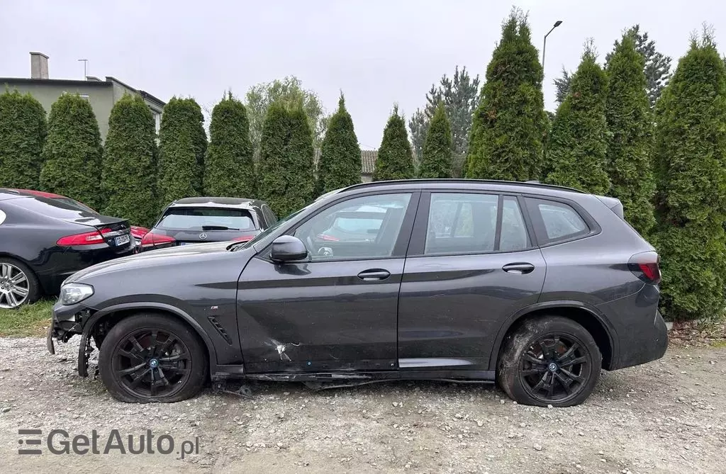BMW IX3 