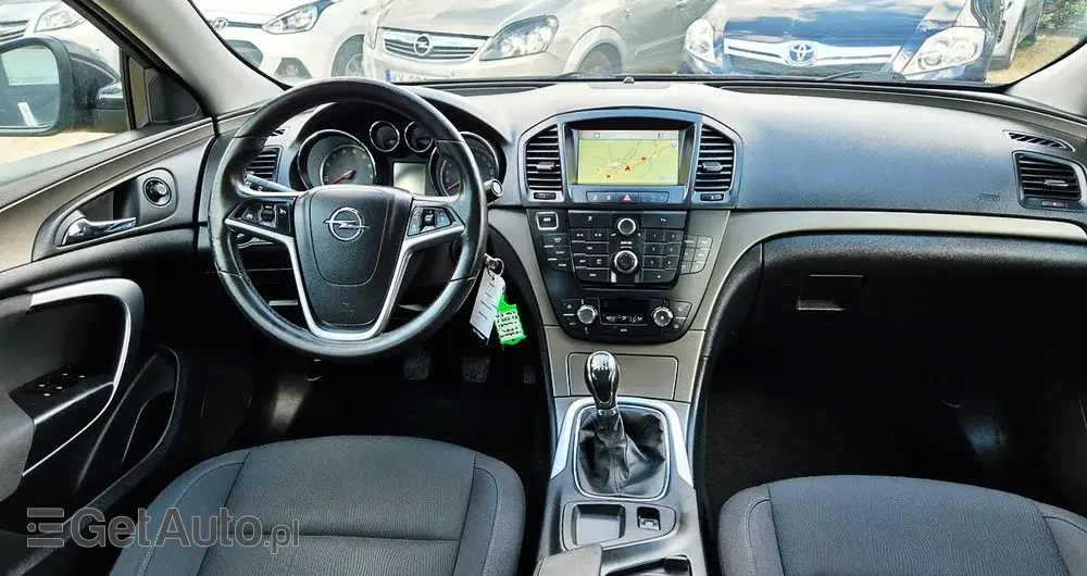OPEL Insignia 