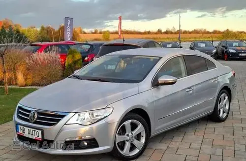 VOLKSWAGEN Passat CC 