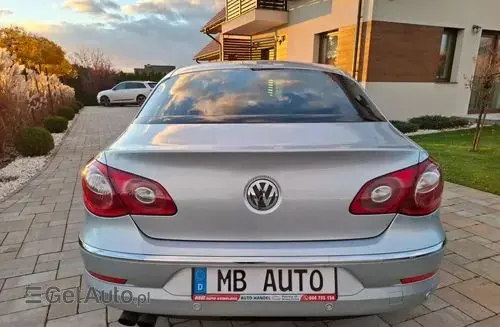 VOLKSWAGEN Passat CC 