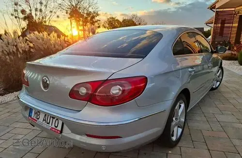 VOLKSWAGEN Passat CC 