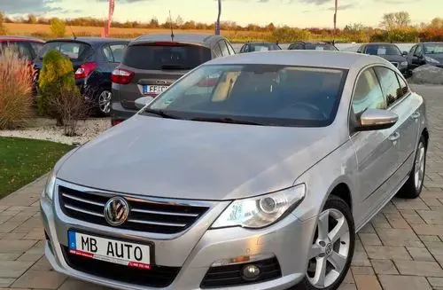 VOLKSWAGEN Passat CC 