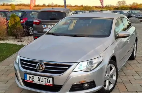 VOLKSWAGEN Passat CC 
